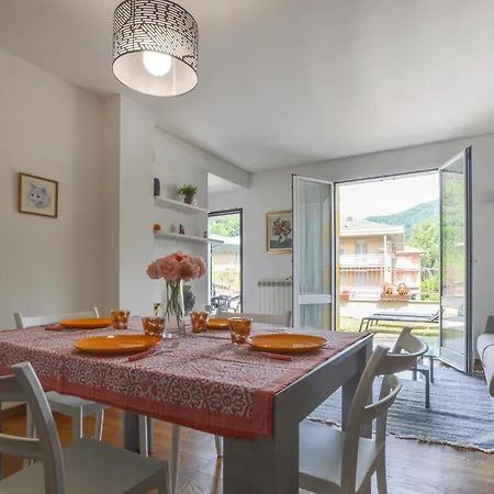 In With Kitchen
